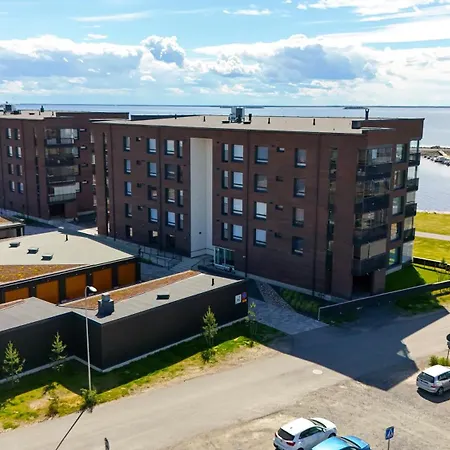 아파트 Upea Merenranta Asunto 1-6 Henkiloelle Pateniemenranta 오울루